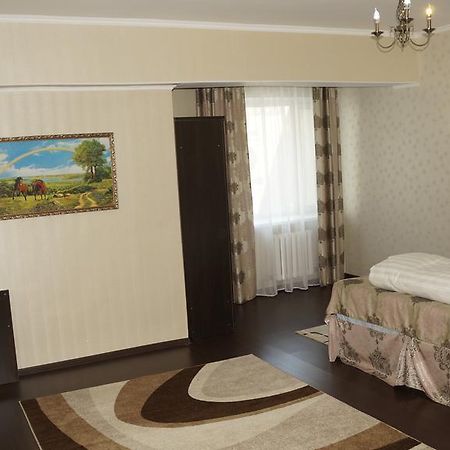 Home Hotel Astana Екстериор снимка
