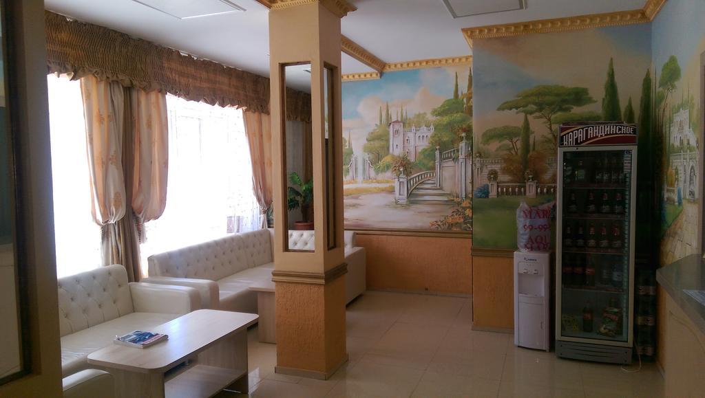 Home Hotel Astana Екстериор снимка