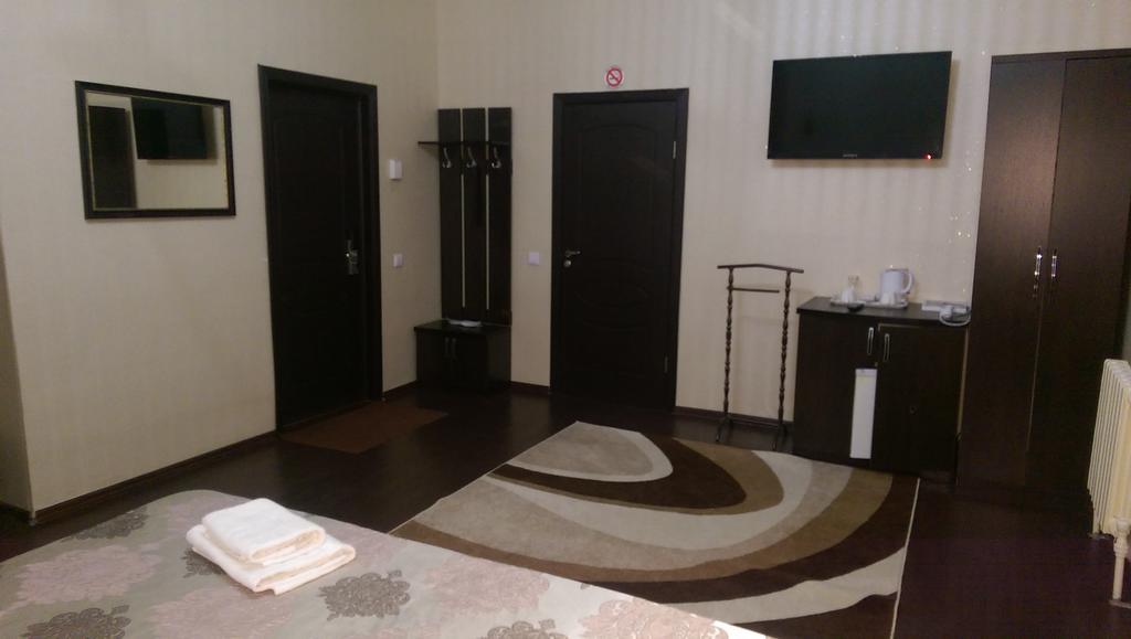 Home Hotel Astana Екстериор снимка