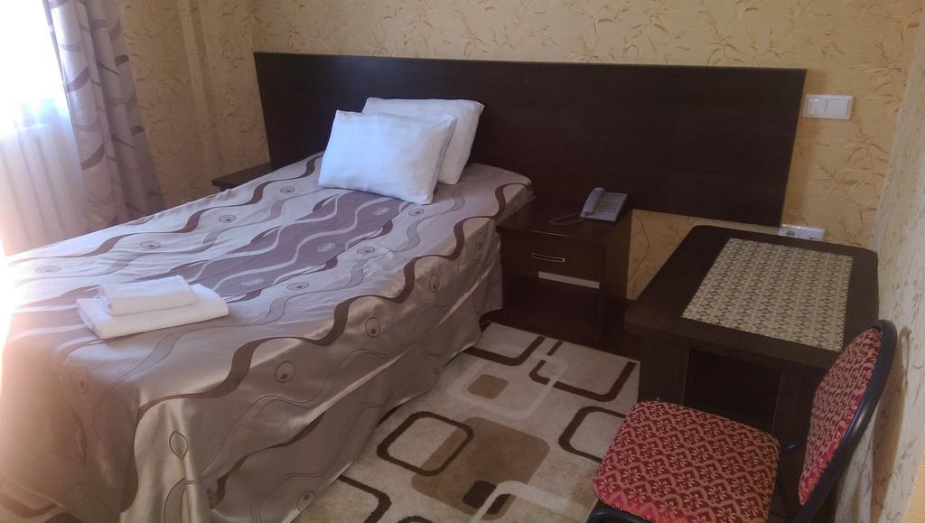 Home Hotel Astana Екстериор снимка