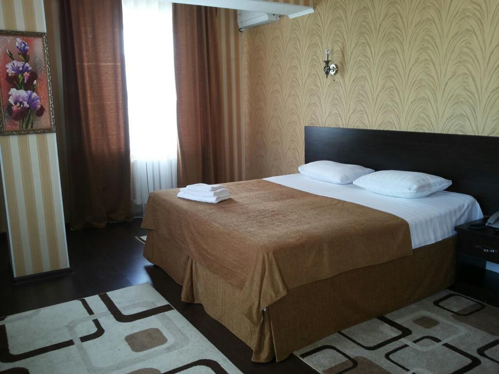 Home Hotel Astana Екстериор снимка