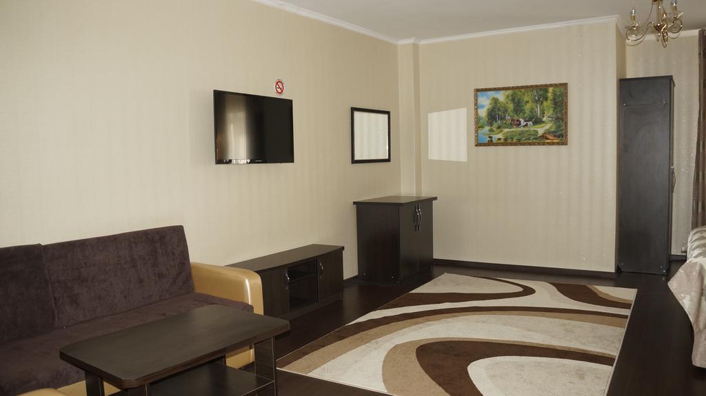 Home Hotel Astana Екстериор снимка